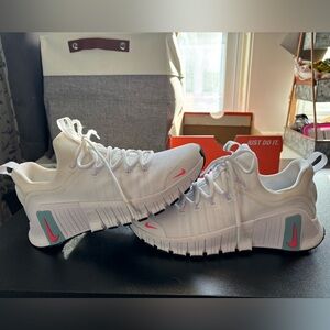 NEW Nike Free Metcon 6 White/Hot Punch-Denim FJ7126-102  Women’s Size 8.5